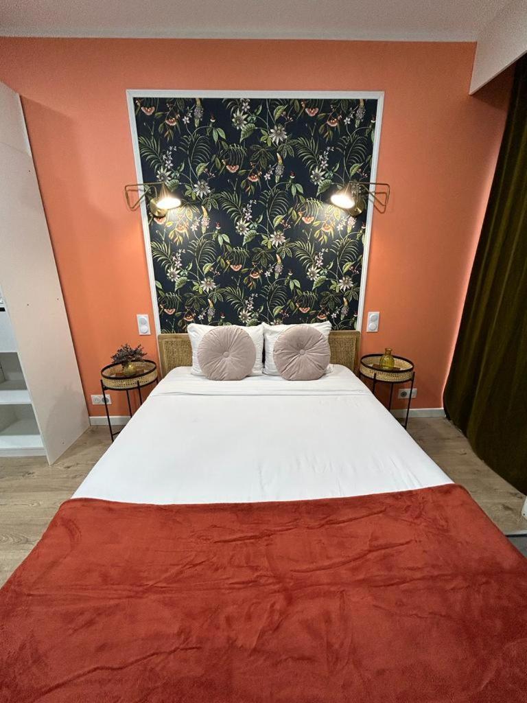 Stylish Modern Studio Apartment Париж Екстер'єр фото